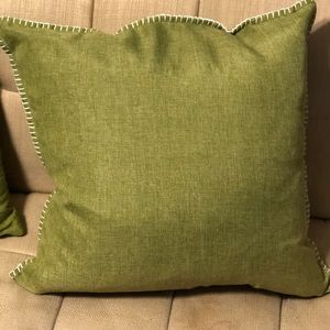 Decorative pillow